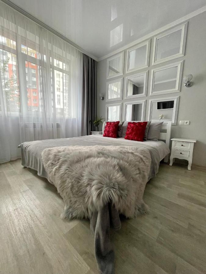Apartment Studio Paris 92 Ирпень Экстерьер фото